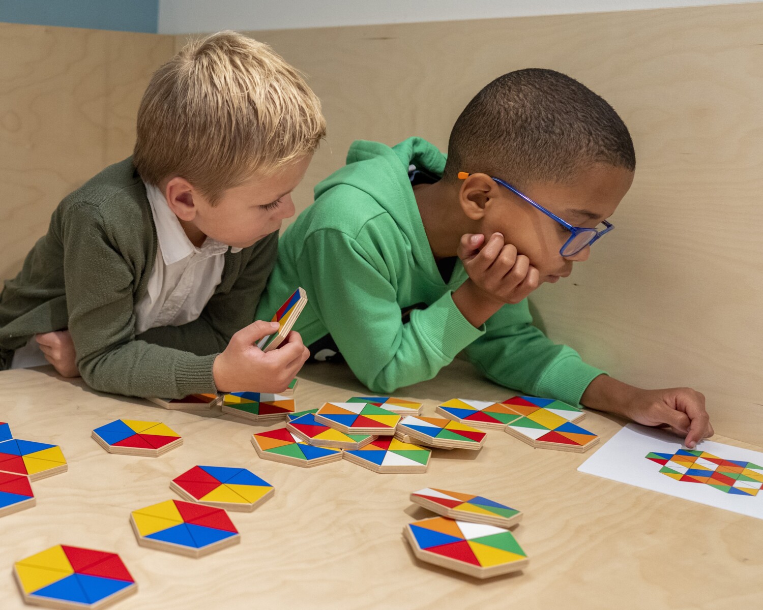 EDUCO Hexagoner färger - Bild 2